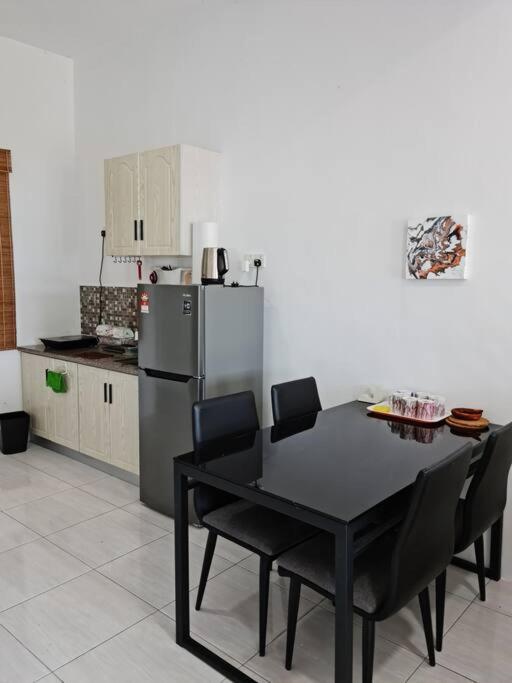 Full Moon Apartment Kuah Exterior foto
